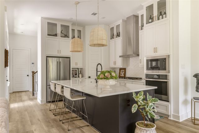3702 Red Leaf Lane, Dallas, TX 75209