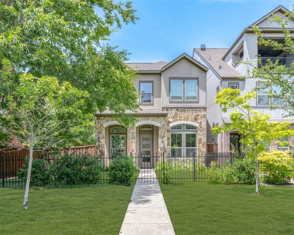 3702 Red Leaf Lane, Dallas, TX 75209