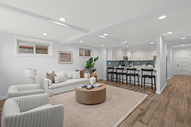 942 Rosecrans St, San Diego, CA 92106