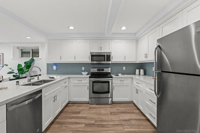 942 Rosecrans St, San Diego, CA 92106