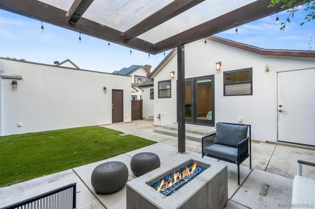 942 Rosecrans St, San Diego, CA 92106