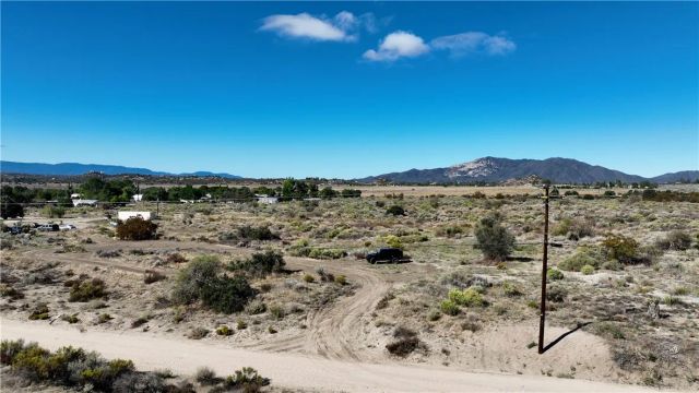 3 Lanik Ln, Anza, CA 92539