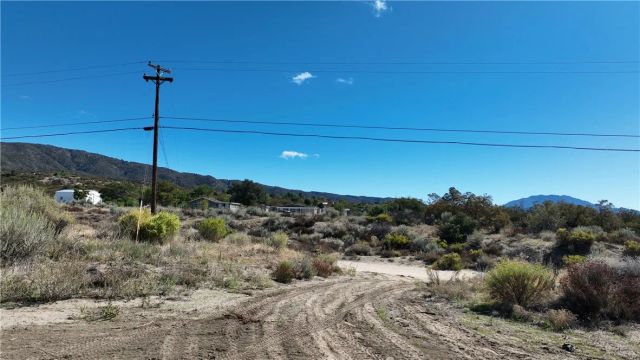 3 Lanik Ln, Anza, CA 92539