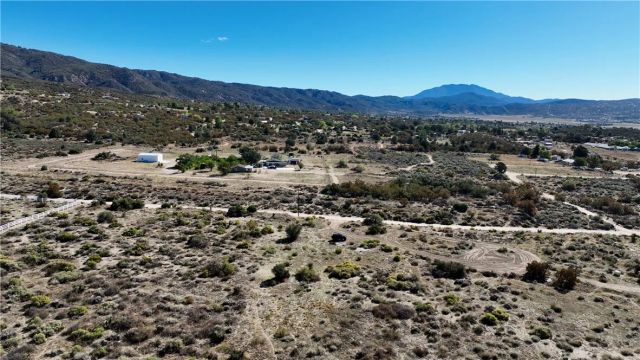3 Lanik Ln, Anza, CA 92539