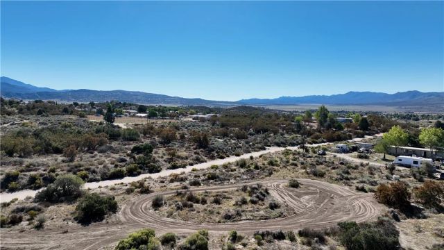 3 Lanik Ln, Anza, CA 92539