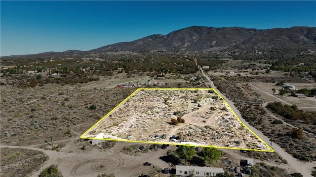 3 Lanik Ln, Anza, CA 92539