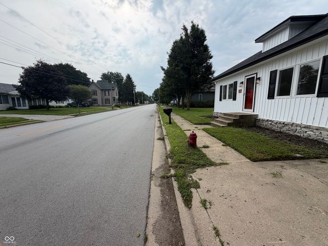 541 E Main Street, Jamestown, IN 46147