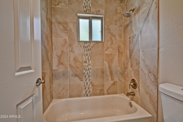 5813 E MARCONI Avenue, Scottsdale, AZ 85254