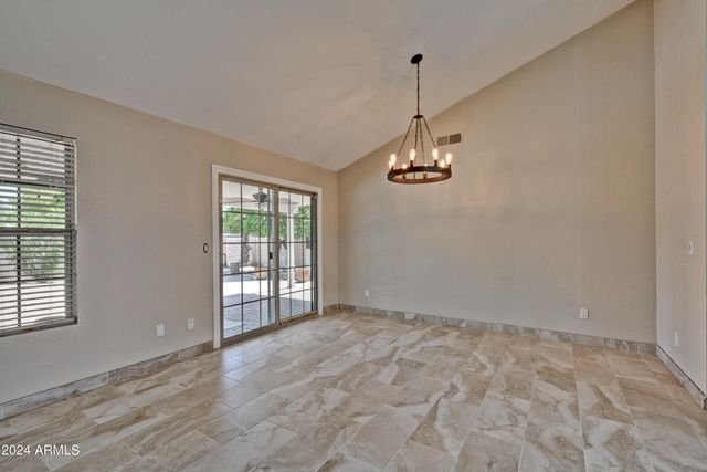 5813 E MARCONI Avenue, Scottsdale, AZ 85254