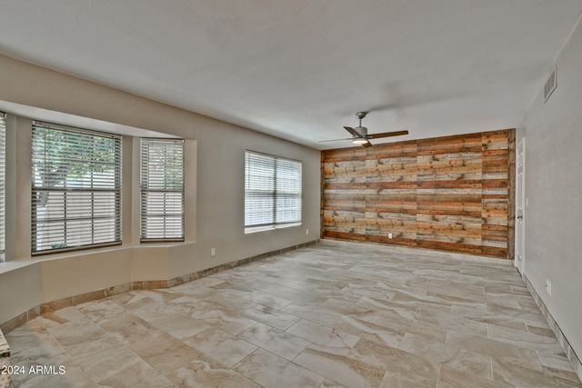 5813 E MARCONI Avenue, Scottsdale, AZ 85254