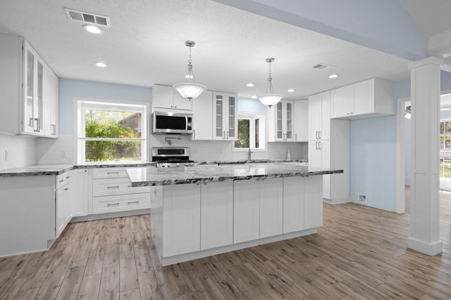 18002 Bambridge Drive NW, Houston, TX 77090