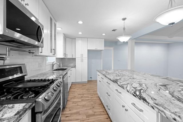 18002 Bambridge Drive NW, Houston, TX 77090