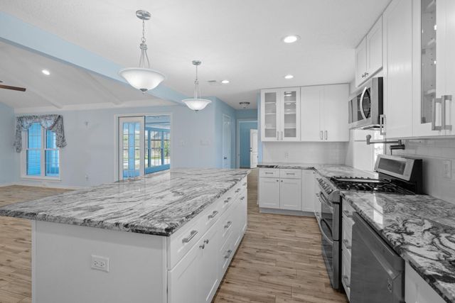 18002 Bambridge Drive NW, Houston, TX 77090