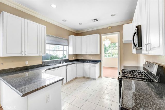 17919 Califa Street, Encino, CA 91316