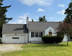 442 N Hambden Street, Chardon, OH 44024