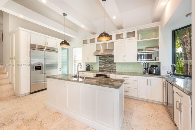 650 Curtiswood Drive, Key Biscayne, FL 33149