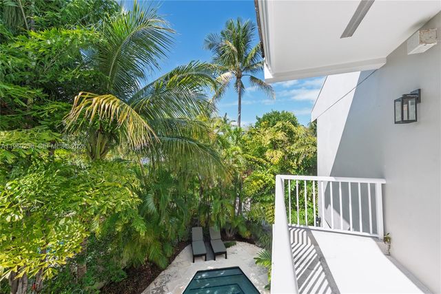 650 Curtiswood Drive, Key Biscayne, FL 33149