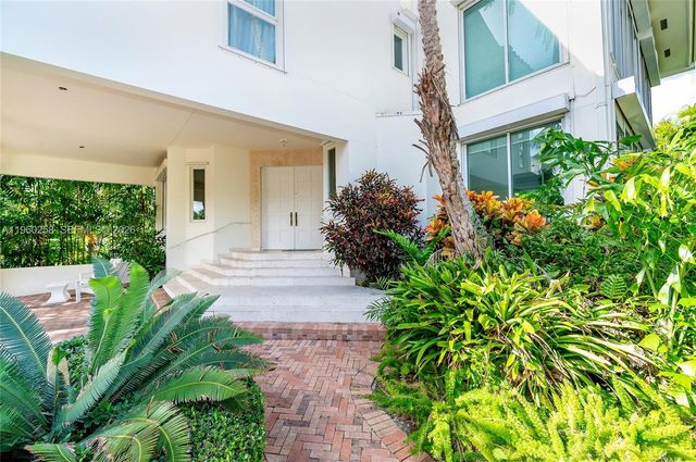 650 Curtiswood Drive, Key Biscayne, FL 33149