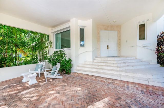 650 Curtiswood Drive, Key Biscayne, FL 33149