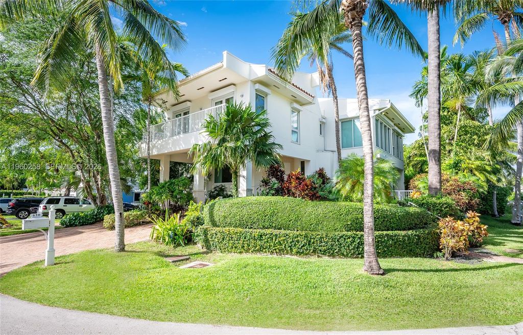 650 Curtiswood Drive, Key Biscayne, FL 33149