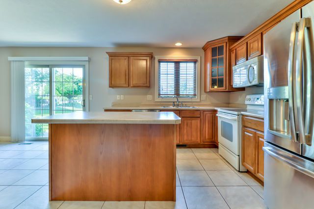 2515 St Andrews Road, Urbana, IL 61802