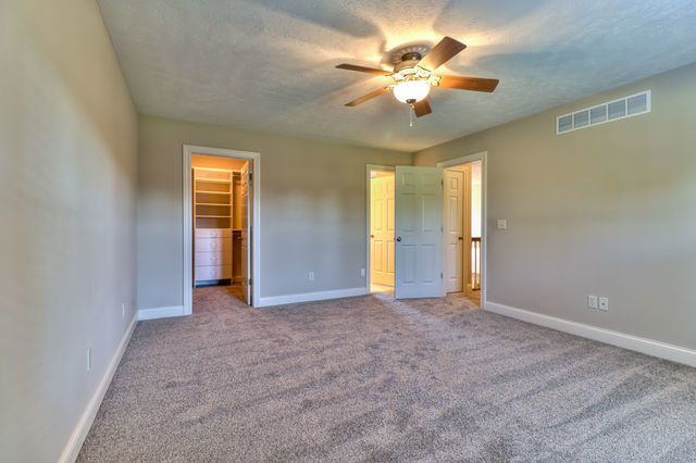 2515 St Andrews Road, Urbana, IL 61802