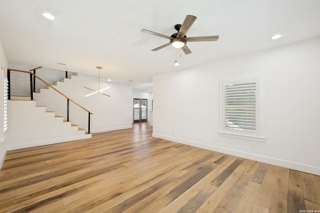 737 E MAGNOLIA AVE, San Antonio, TX 78212