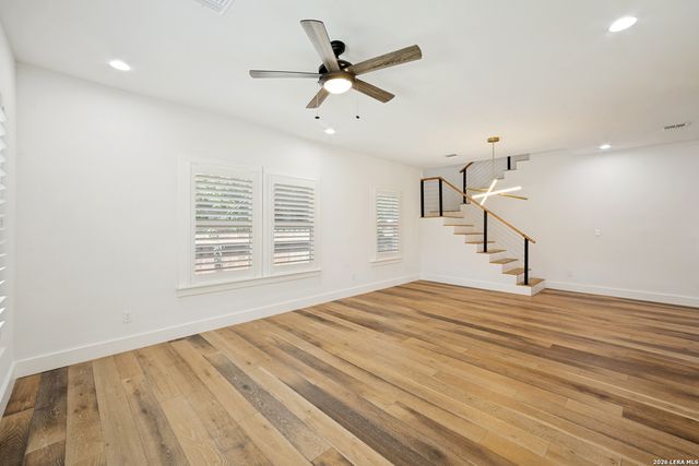 737 E MAGNOLIA AVE, San Antonio, TX 78212