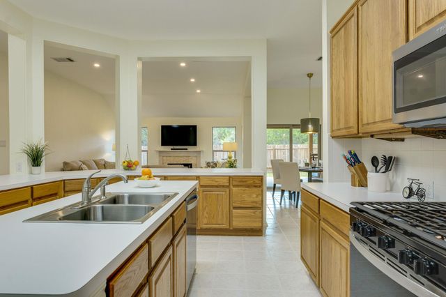 1505 Drop Tine DR, Cedar Park, TX 78613