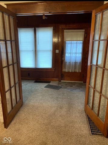 1634 7th Avenue, Terre Haute, IN 47807