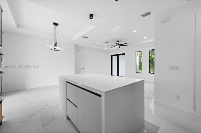 1609 NW 16th Terrace, Cape Coral, FL 33993