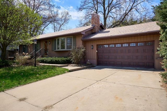 5505 Cottage Avenue, White Bear Twp, MN 55110