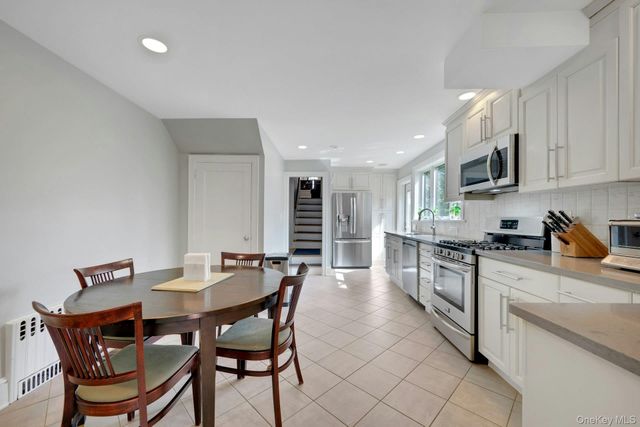 12 Barclay Road, Scarsdale, NY 10583