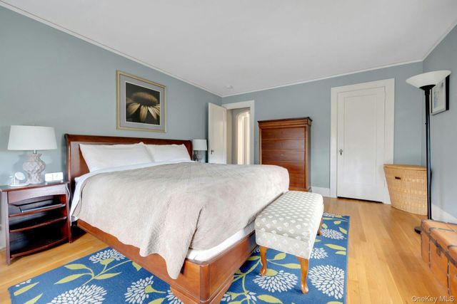 12 Barclay Road, Scarsdale, NY 10583