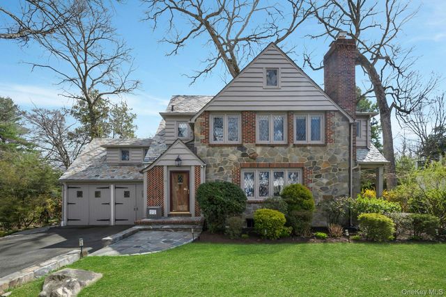 12 Barclay Road, Scarsdale, NY 10583