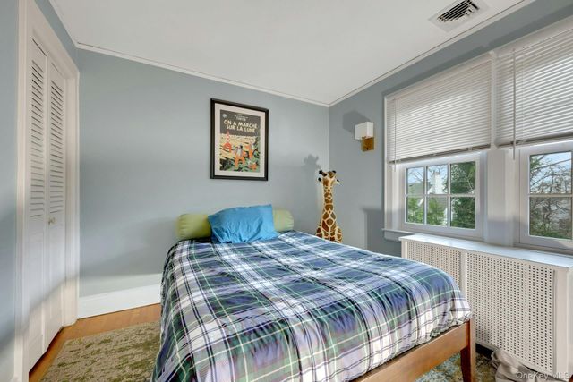 12 Barclay Road, Scarsdale, NY 10583
