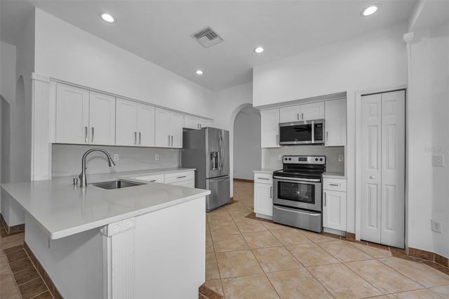 27432 BREAKERS DRIVE, Wesley Chapel, FL 33544