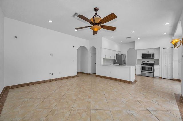 27432 BREAKERS DRIVE, Wesley Chapel, FL 33544
