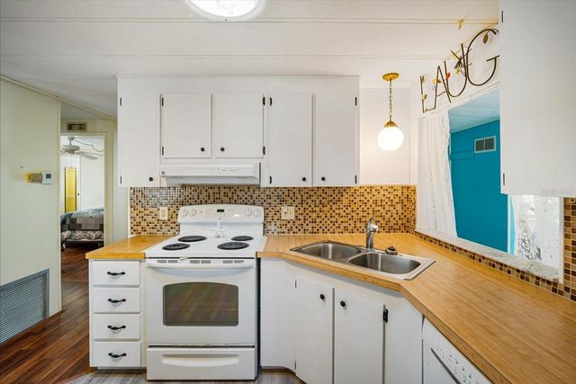 5619 BAYSHORE ROAD 417, Palmetto, FL 34221