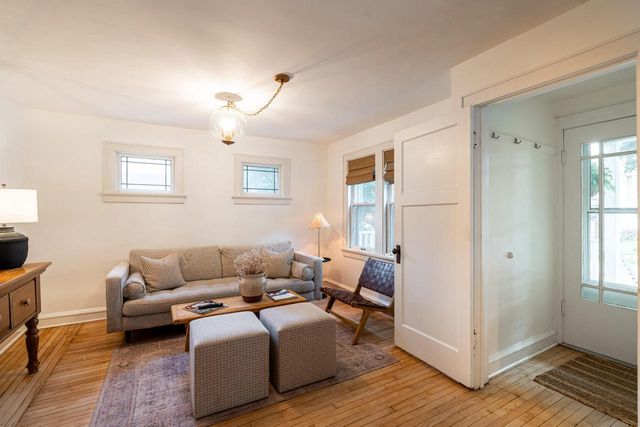 3435 S Delaware AVENUE, Milwaukee, WI 53207