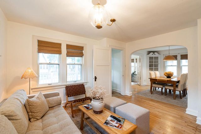 3435 S Delaware AVENUE, Milwaukee, WI 53207