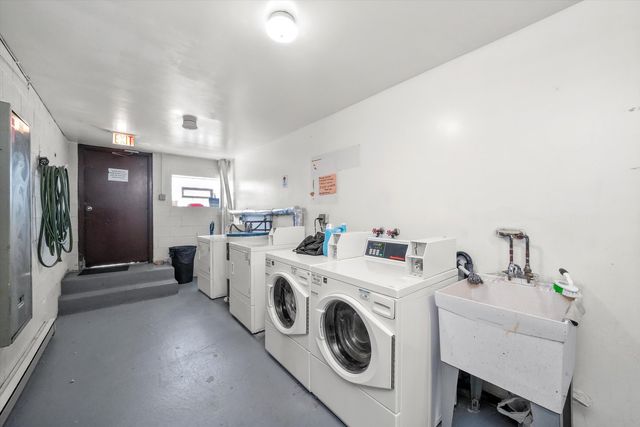 2615 W FOSTER Avenue 201, Chicago, IL 60625