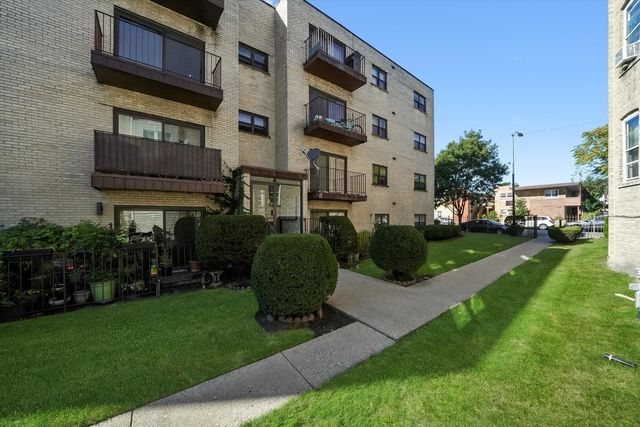 2615 W FOSTER Avenue 201, Chicago, IL 60625