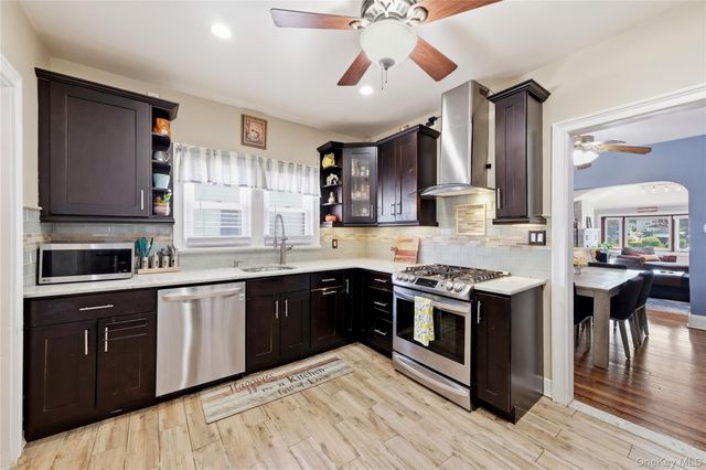 1284 Langdon Boulevard, Rockville Centre, NY 11570