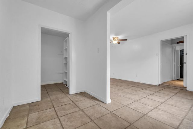 15830 Pipers View Drive, Houston, TX 77598