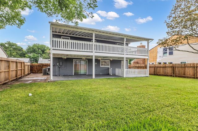 15830 Pipers View Drive, Houston, TX 77598
