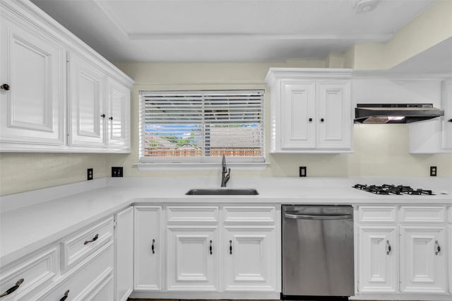 15830 Pipers View Drive, Houston, TX 77598