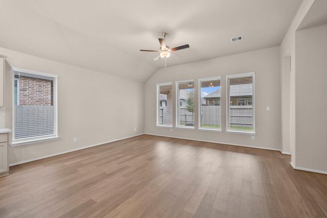 2411 Honeyberry Shrub Drive, Manvel, TX 77578