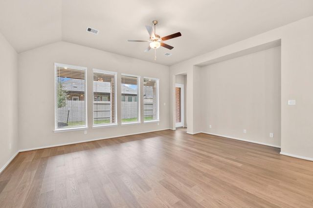 2411 Honeyberry Shrub Drive, Manvel, TX 77578