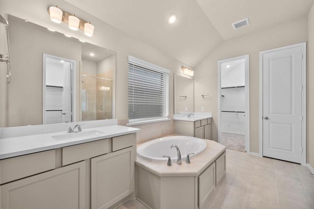 2411 Honeyberry Shrub Drive, Manvel, TX 77578